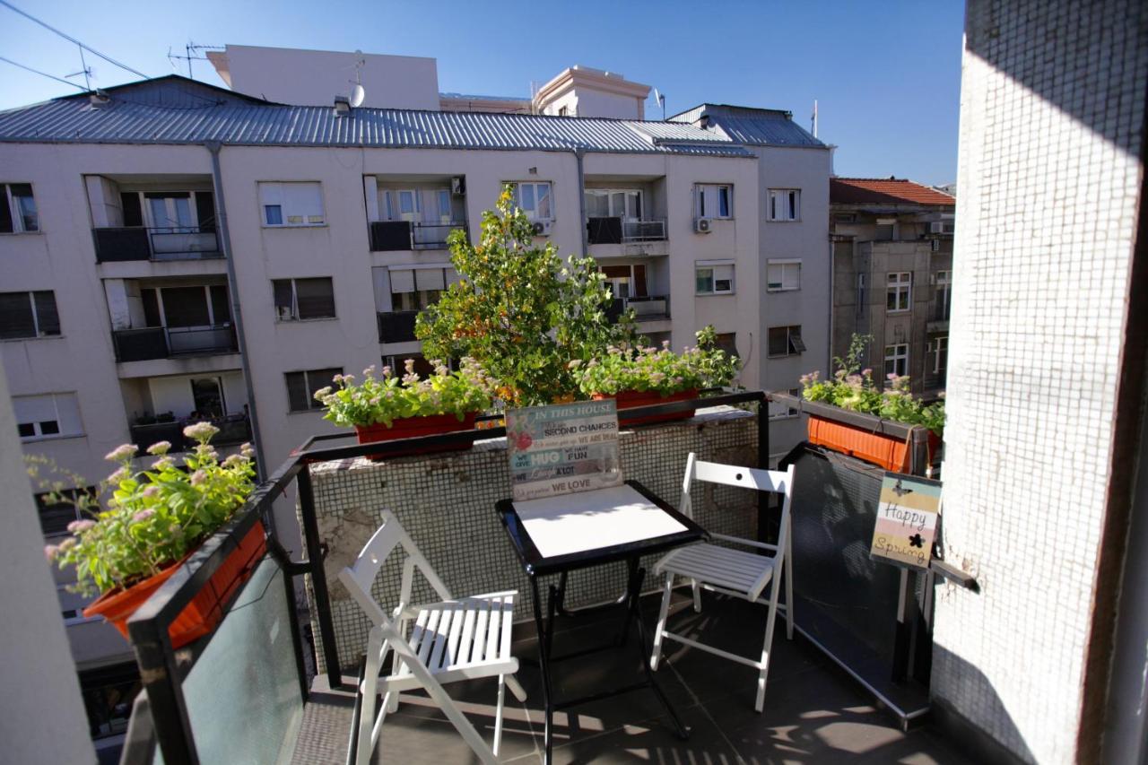 Brick Apartment On Macedonia Pedestrian Street Скопье Экстерьер фото