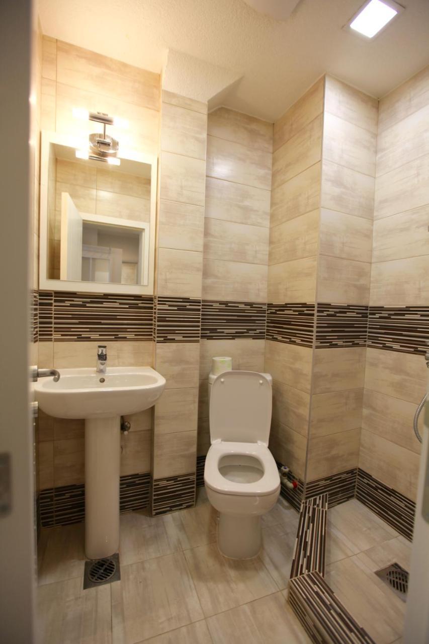 Brick Apartment On Macedonia Pedestrian Street Скопье Экстерьер фото